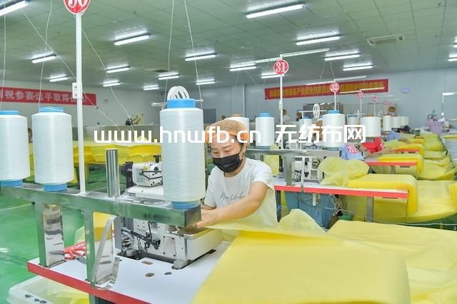 比速度 赛精度——仙桃市非织造布产业职业技能竞赛侧记